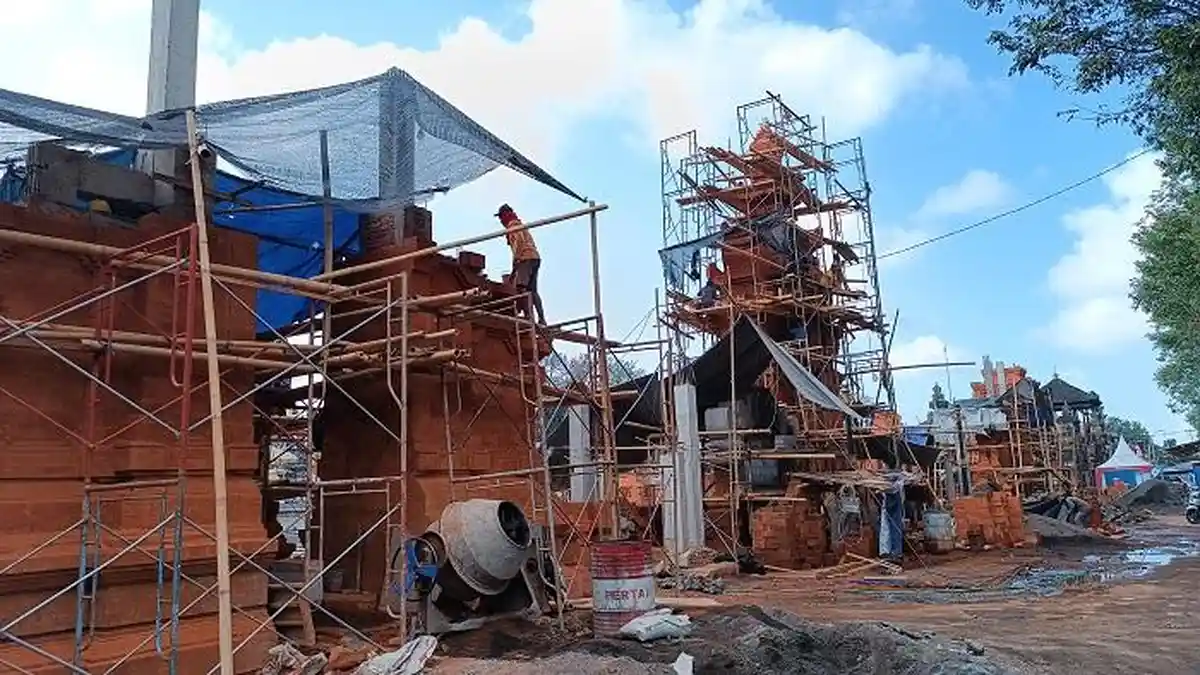 Progres Perbaikan Pura Jagatnatha 65 Persen, Sisa Pengerjaan Kayu dan Atap serta Finishing