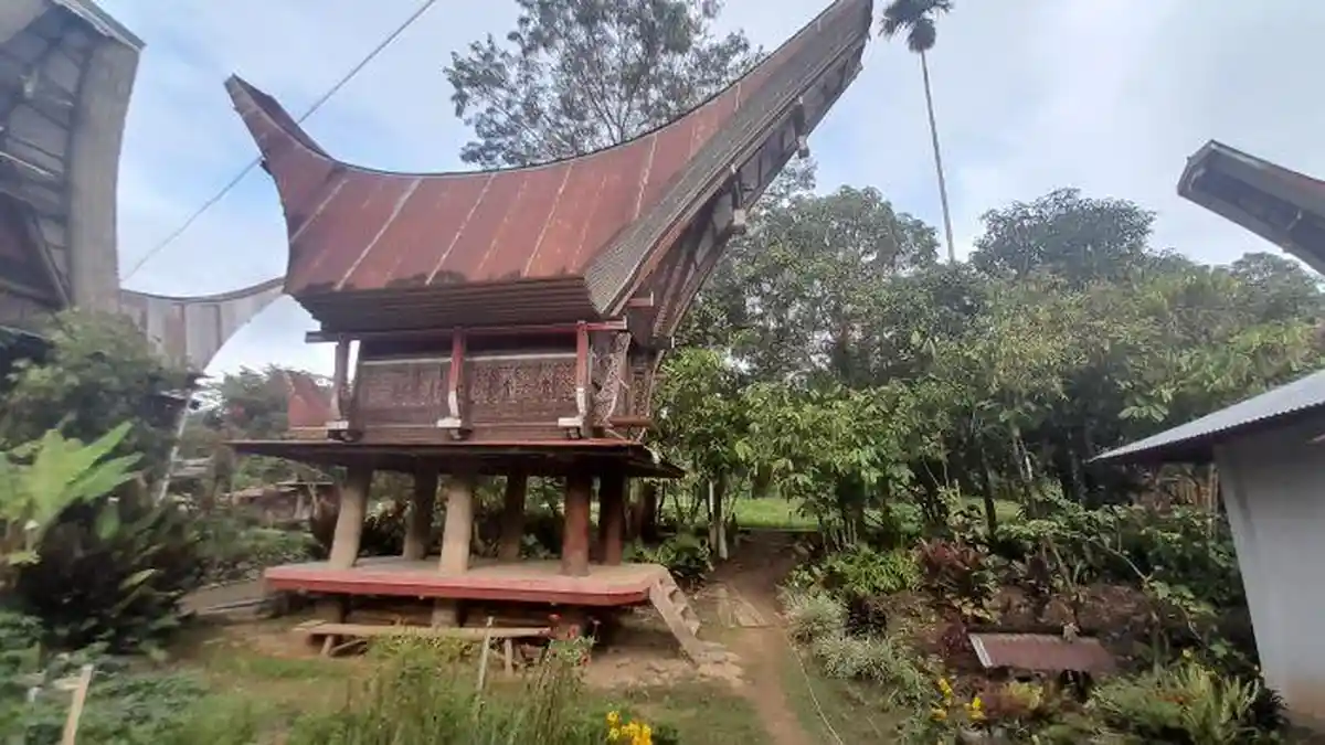 Mengenal Bagian-bagian Alang, Lumbung Padi Masyarakat Toraja
