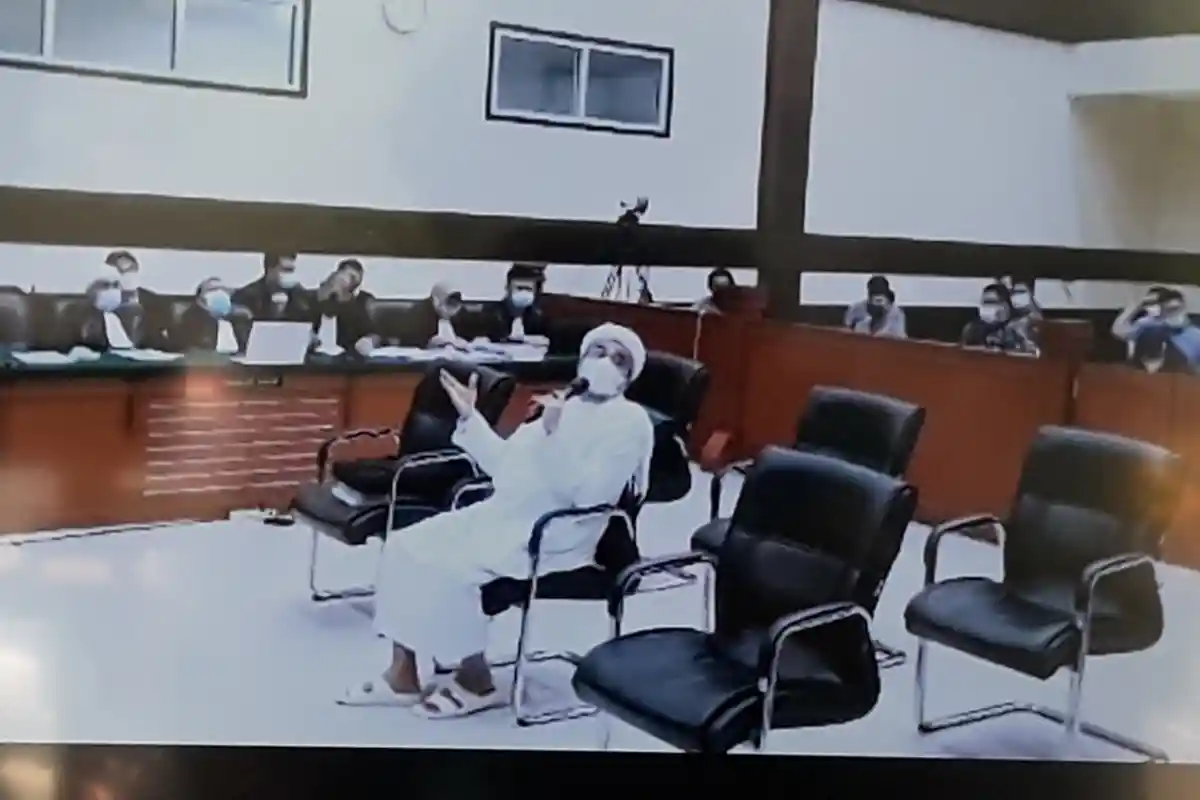 Kubu Rizieq Shihab Bawa Saksi Meringankan di Sidang Tes Swab RS UMMI Bogor Hari Ini