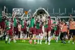 Skuad-Mohun-Bagan-Super-Giant-SG-saat-merayakan-juara-Indian-Super-League-20232024.jpg