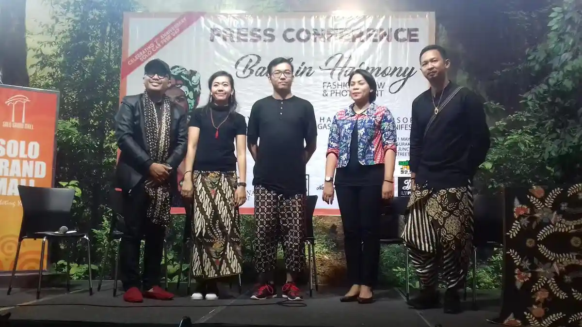 Rory Wardana Akan Pamerkan Ragam Kain Indonesia dengan Model Kasual di Batik in Harmony