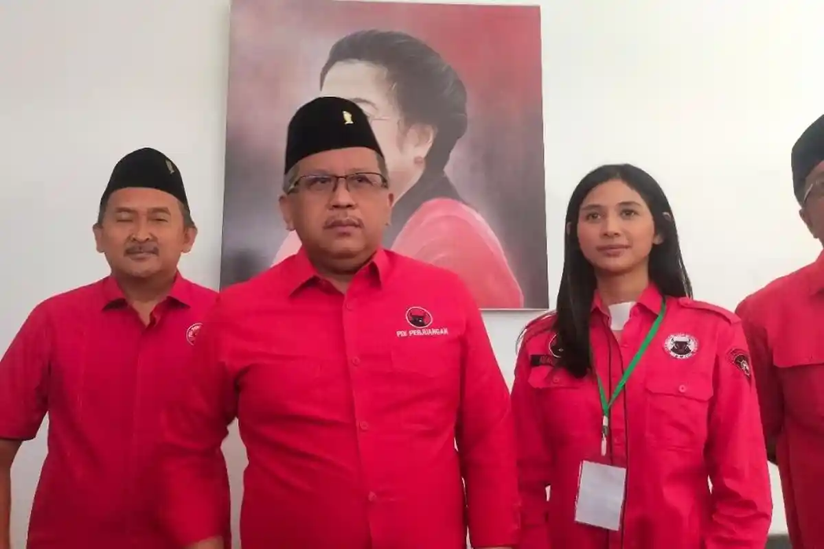Ganjar-Mahfud MD Menang Satu Putaran di Pilpres 2024? Hasto Terangkan Hal Ini, Singgung soal Baliho!