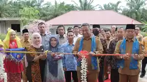 Bupati-Rohul-Anton-didampingi-Wabup-Rohul-Syafrudin-Poti.jpg