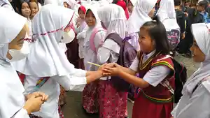 halal-bihalal-lebaran-di-sdn-026-bojongloa-bandung_20230502_162827.jpg