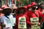 Petani Sumatera Utara Demo di Depan Istana Negara