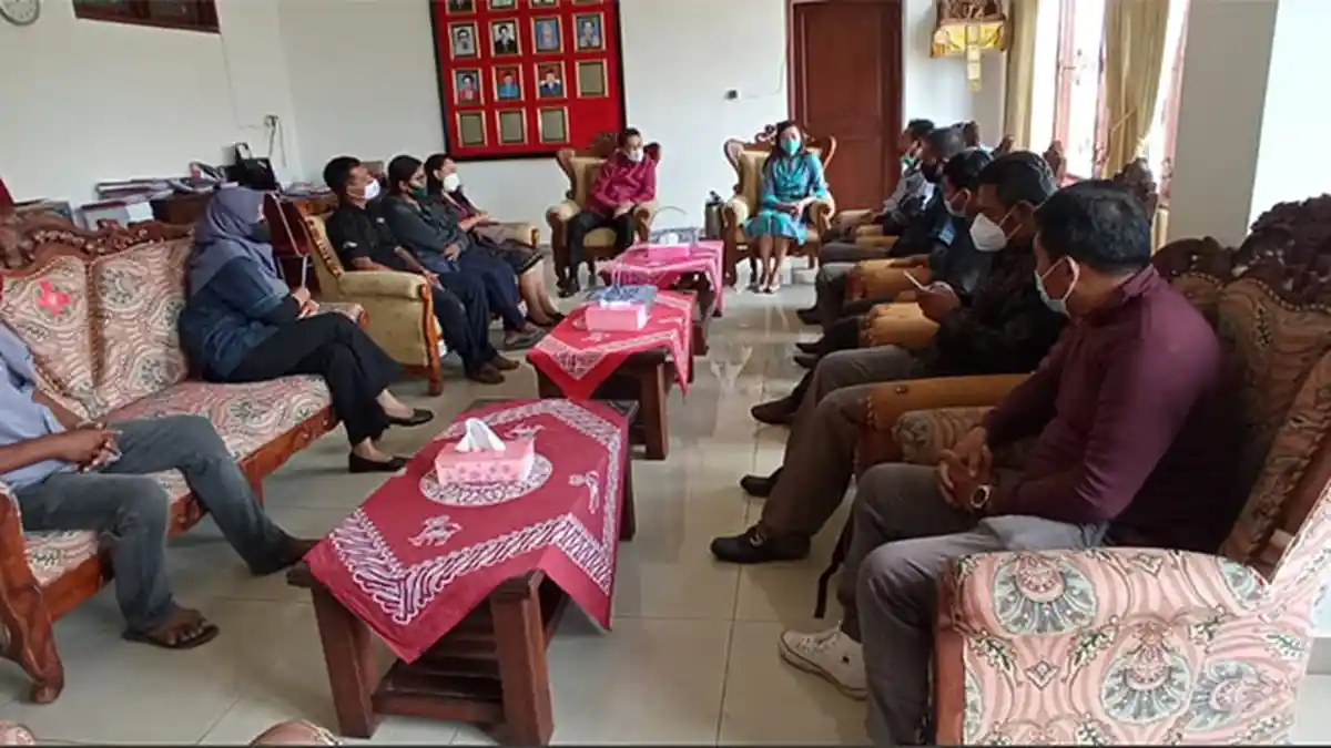 Keluarga Korban Persetubuhan Mesadu ke DPRD Buleleng,Tak Terima Atas Tuntutan Jaksa pada Pelaku