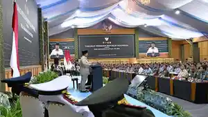 Pesiden-Prabowo-Subianto-mengumpulkan-para-Komandan-Satuan-321.jpg