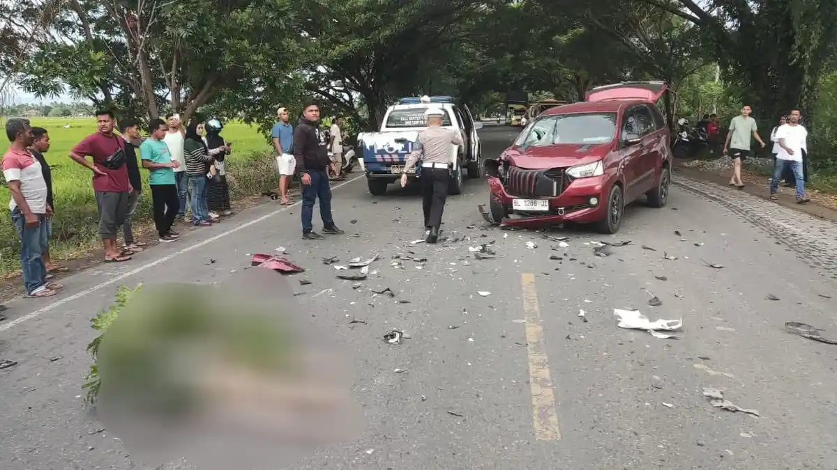 Pengendara Sepmor Tewas Tabrakan dengan Mobil Avanza di Jalan Banda Aceh–Medan