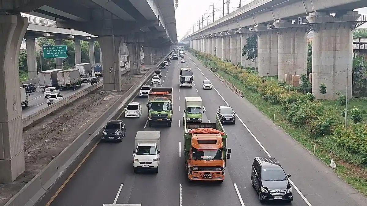 Saat Momen Libur HUT ke-80 RI, 320 Ribu Kendaraan Meninggalkan Jabodatabek