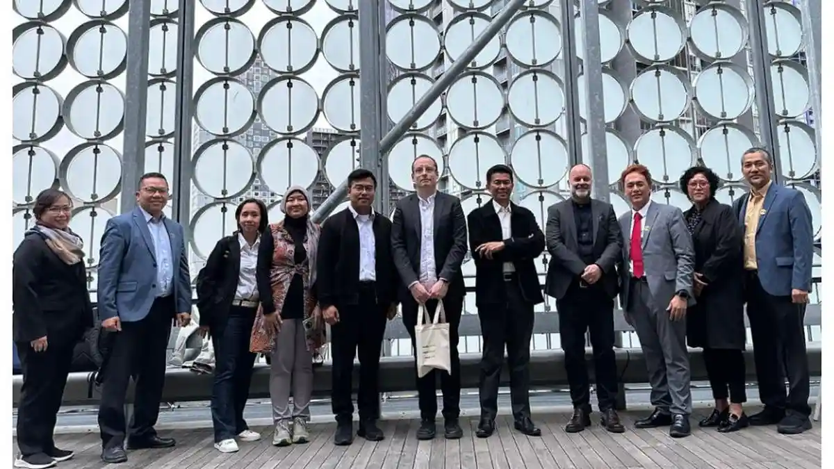 Komunitas Studi Banding ke Australia, Susun Standar Material Konstruksi Reflektif Surya Tinggi
