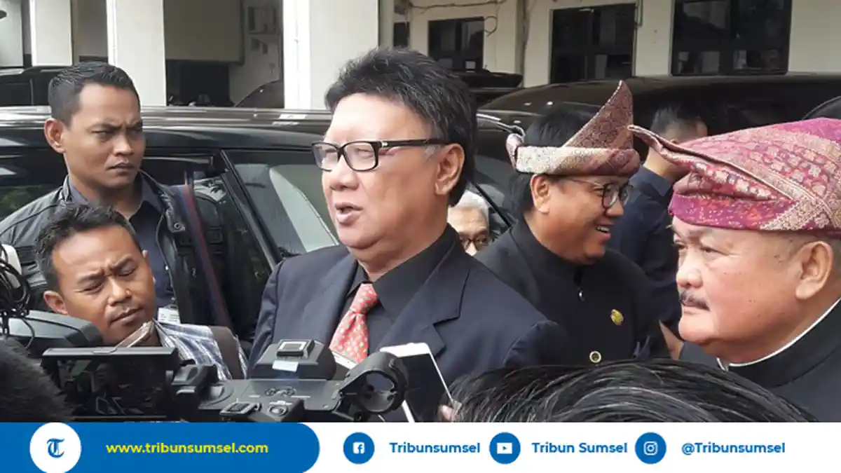 1 Anggota Keluarga dan 2 Pegawai Menpan-RB Positif Virus Corona. Hasil Tes Covid-19 Tjahjo Kumulo?