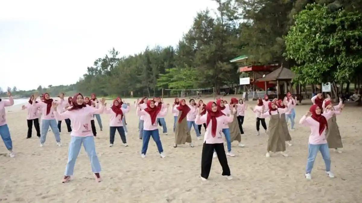 Tingkatkan Peran Berkarya Terangi Negeri, Srikandi PLN UIW Babel Gathering Bersama - 20240518_Gathering_Srikandi_PLN_UIW_Babel_01.jpg