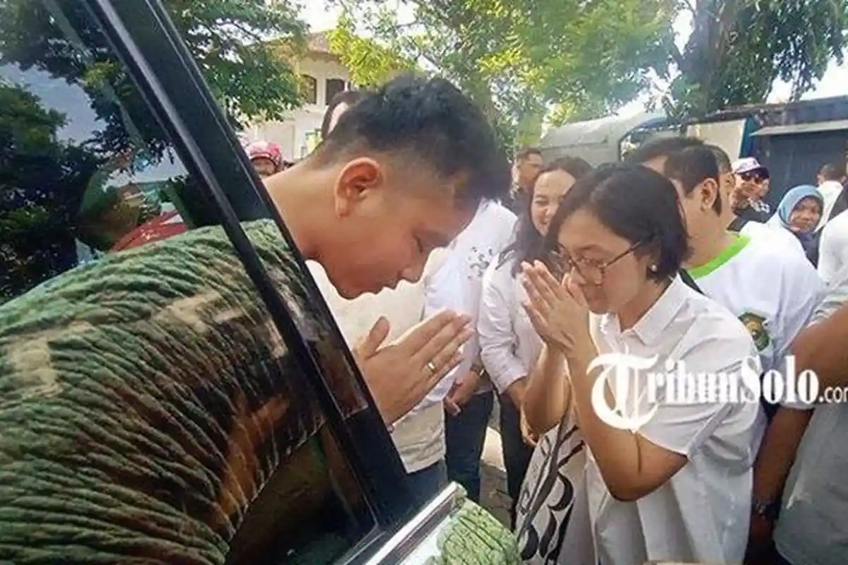 Tak Banyak Kata, Ini Jawaban Singkat Gibran Soal Sekar Krisnauli Tandjung Jadi Ketua DPD Golkar Solo