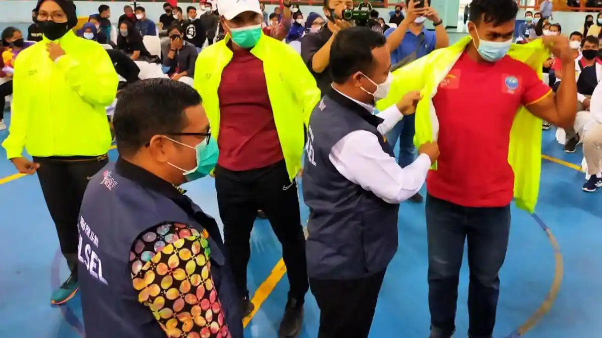 Atlet, Pelatik dan Mekanik PON Sulsel Jalani Vaksin Dosis Pertama