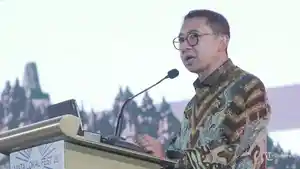 Fadli-Zon-memberikan-kata-sambutan-pada-acara-Mata-Lokal-Fest-2025.jpg