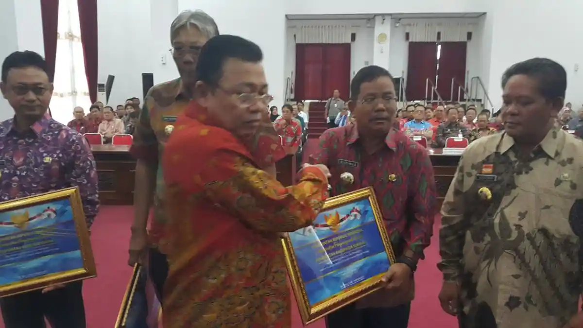 Bupati Sekadau Terima Penghargaan WTP dari Menkeu RI