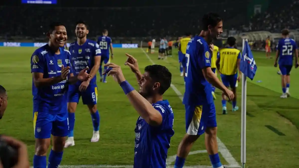 Klasemen Terbaru Super League: Persib Tembus Top 5, Tempel Ketat ...