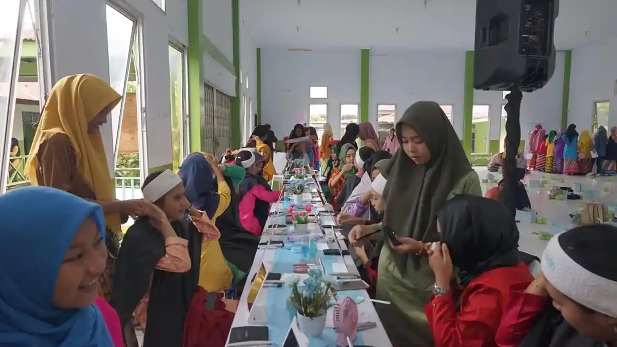 Wardah Bright Days di SMAN 7 Pontianak Sukses Digelar - wardah-bright1.jpg