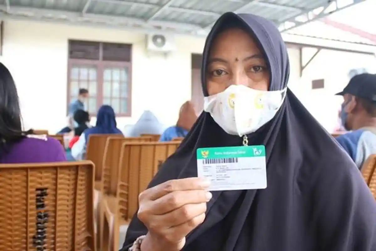 Dengan Kartu JKN, Hoslipah Terpuaskan Layanan Persalinan di Bidan