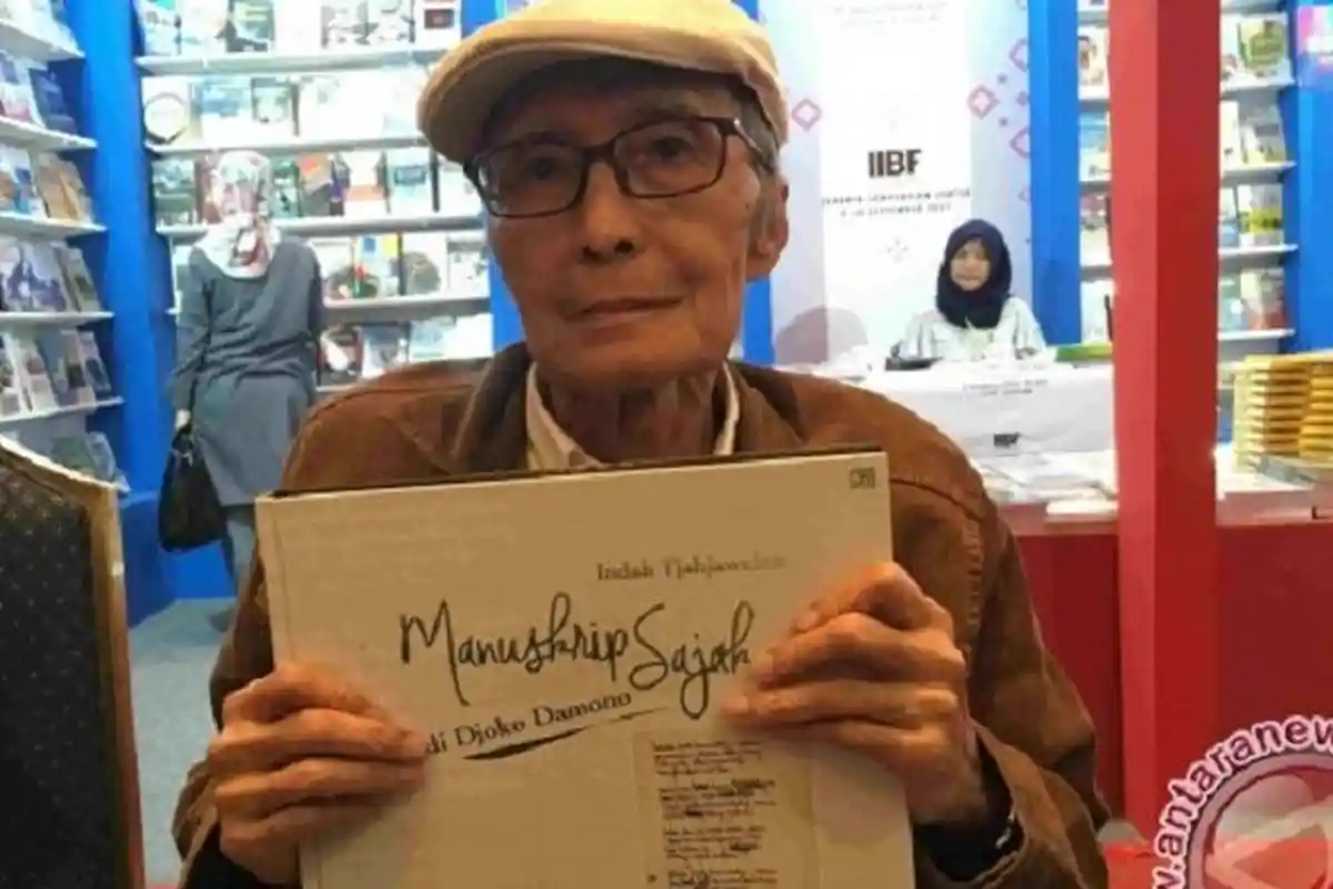 Pujangga Hujan Bulan Juni Tutup Usia, Karya-karyanya Penuhi Jagad Twitland