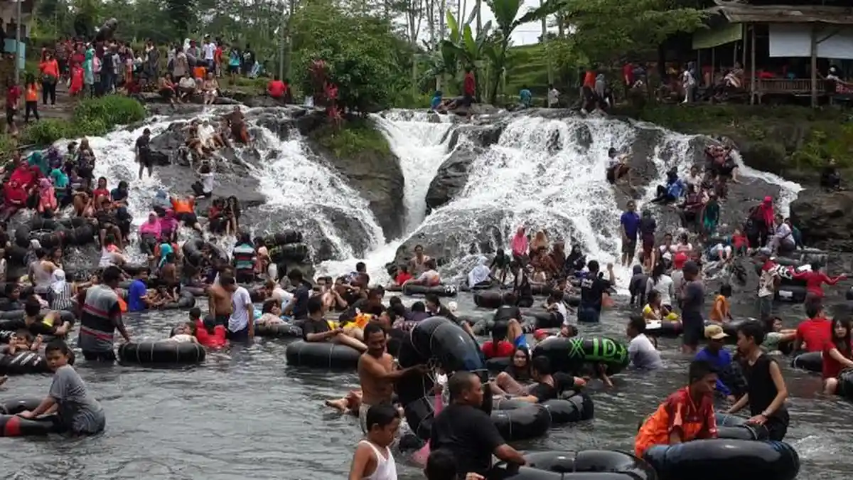 Serunya Wisata Arus Air Sungai Murah-meriah di Karang Suko, Malang