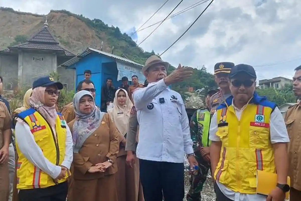 Kunjungi Langsung, Bupati Solok Perintahkan Tutup Aktivitas Tambang Galian C di Air Dingin