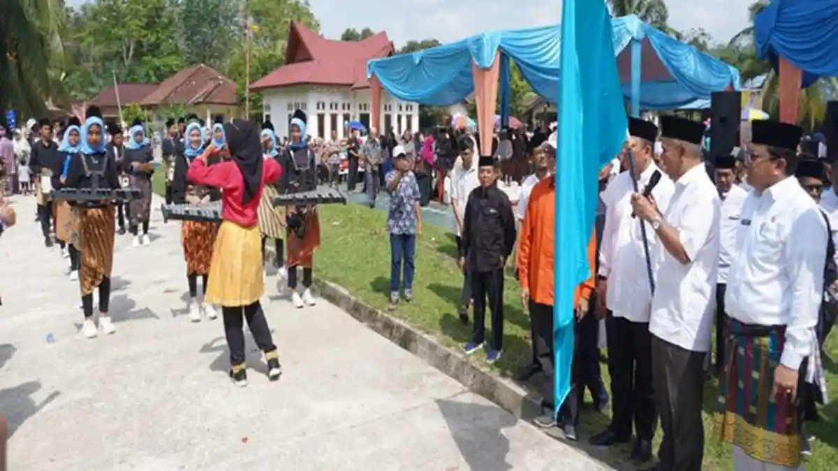 Sambut Ramadan di Rumbio Jaya, Pj Bupati Kampar Lepas Pawai Ta'aruf