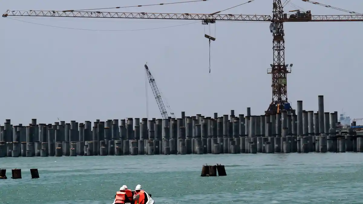 Iming-iming Insentif Bagi yang Bantu Ide Jokowi Bangun Tol Laut