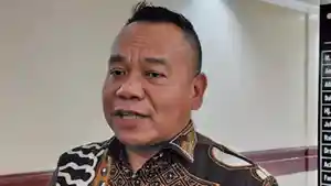 PREMANISME-Ketua-Komisi-A-DPRD-Surabaya-Yona-Bagus-Widyatmoko-saat-diwaw.jpg