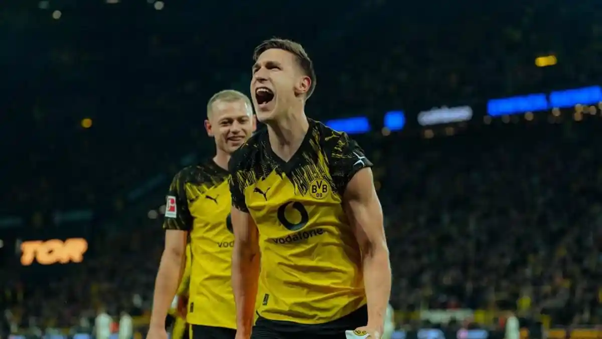 Profil Bek Andalan Milik Dortmund yang Jadi Target Liverpool Pengganti Ibrahima Konate