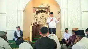 Gubernur-Gorontalo-Gusnar-Ismail-menjelaskan-soal-program-Agro-Maritim.jpg