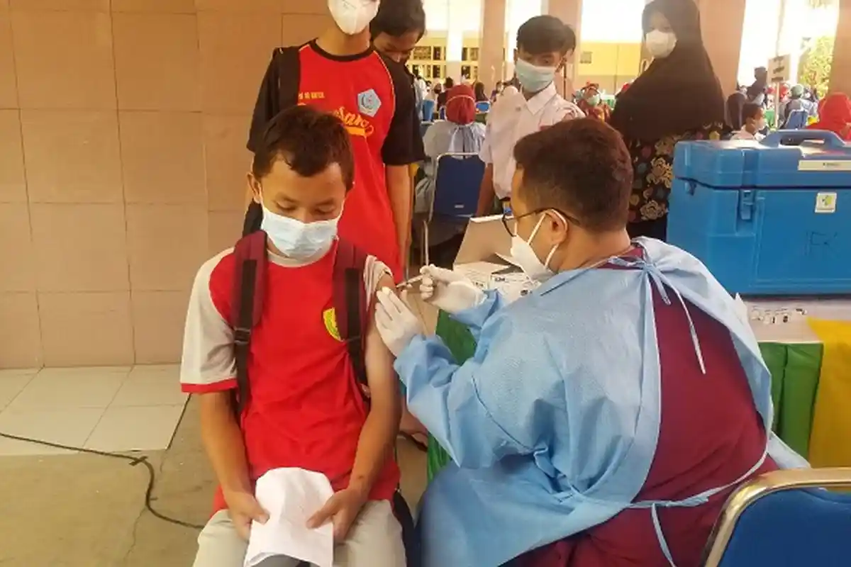 Antusias Pelajar Divaksin Covid-19 di Tangerang Rendah, Pemkot Siapkan Skema Sekolah Tatap Muka