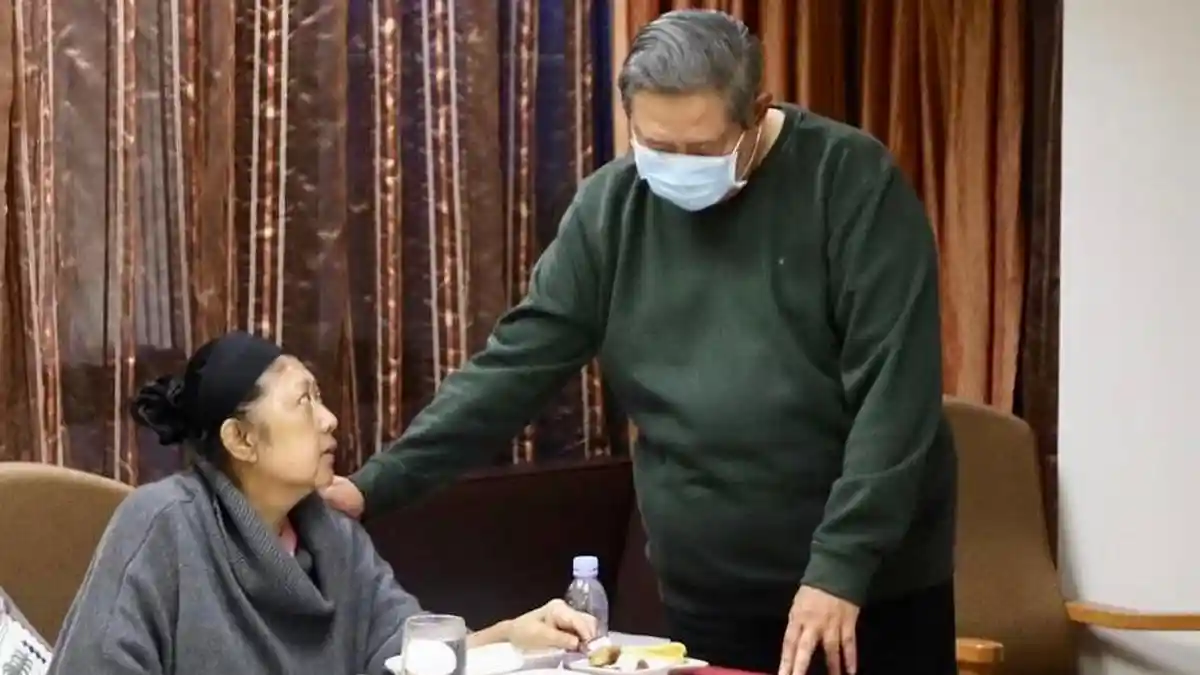 Sakit Kanker Darah dan Sulit Konsumsi Makanan, Ani Yudhoyono Sebut SBY yang Membuatnya Bisa Makan