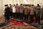 Presiden SBY Sholay Bareng Pasangan Capres-Cawapres