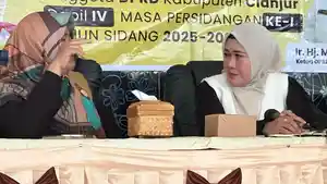 ketuadprdterimaaspirasisisisi.jpg
