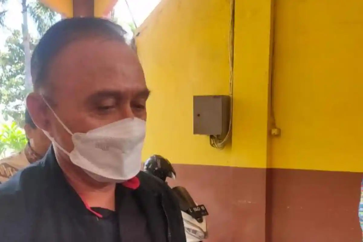 Ini yang Dibawa Iwan Bule saat Menjalani Pemeriksaan di Polda Jatim sebagai Saksi Tragedi Kanjuruhan