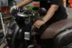 Pengendara Motor Antri Uji Emisi di IRTI Monas Jakarta