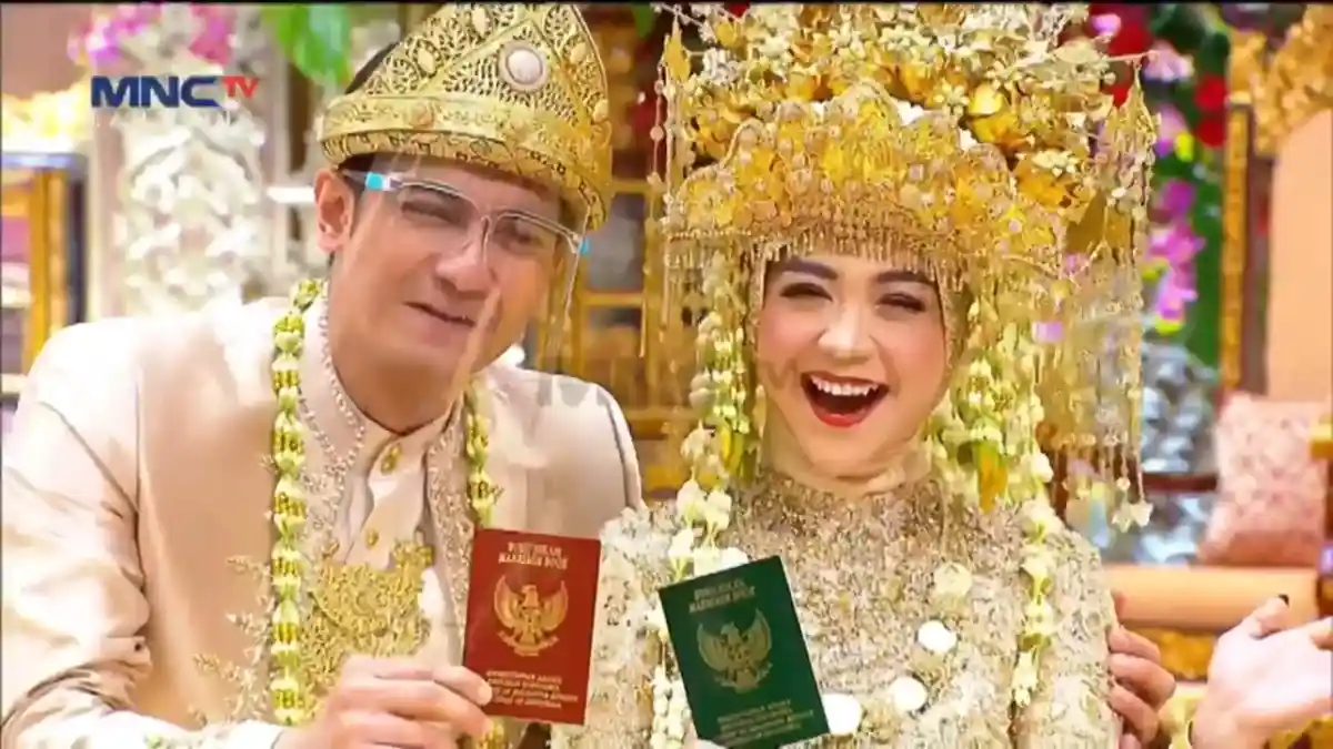 Siang Ini, Resepsi Ria Ricis dan Teuku Ryan Disiarkan Langsung di TV, Bertema Negeri Dongeng