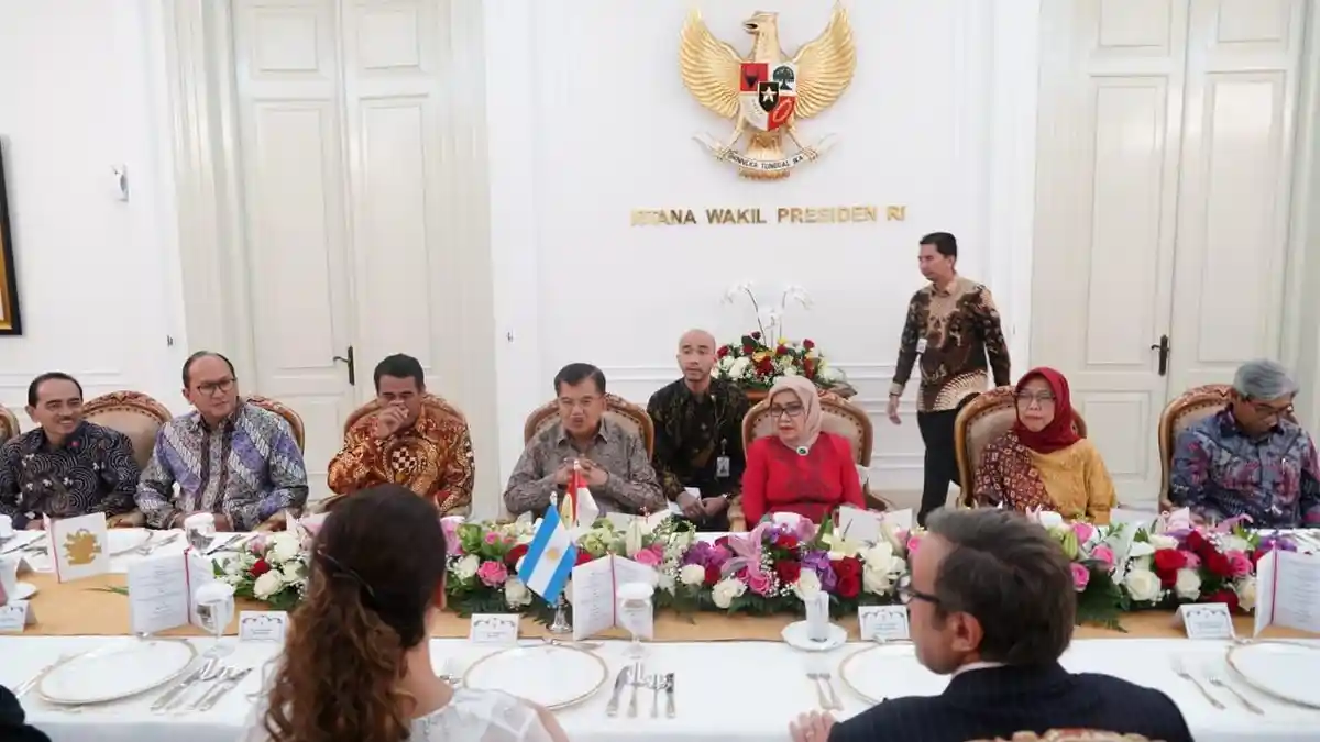 Makan Malam Bersama Wapres Argentina, JK Kenalkan Masakan Khas Indonesia