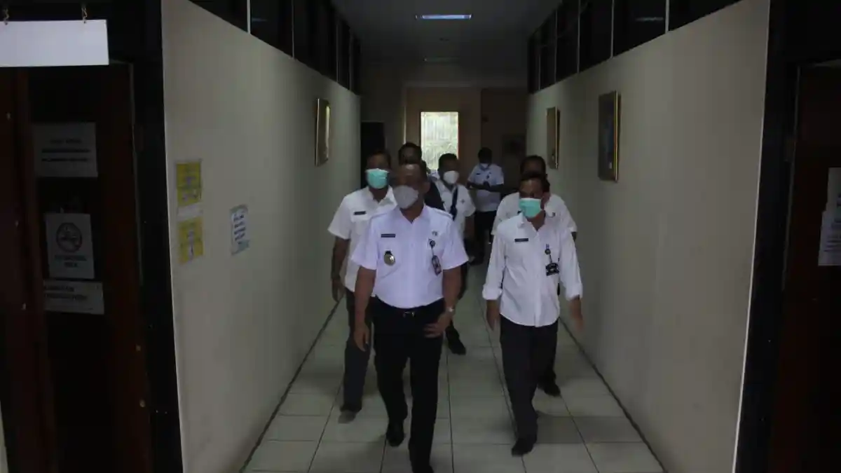 Wali Kota Cilegon Helldy Agustian Sidak ke Dinas Pendidikan, Minta SMP di Jombang-Tangkil Ditambah