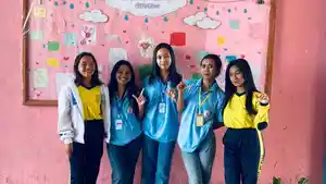 Mahasiswa-Unika-Santu-Paulus-Ruteng-dan-Siswa-SMAS.jpg