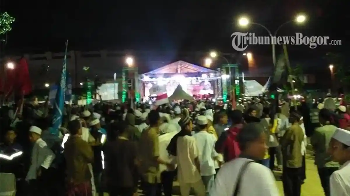 Malam Ini Acara Jawa Barat Bersholawat Digelar di Stadion Pakansari