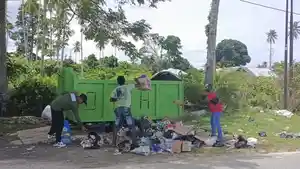 sampah-di-kaimana-25.jpg