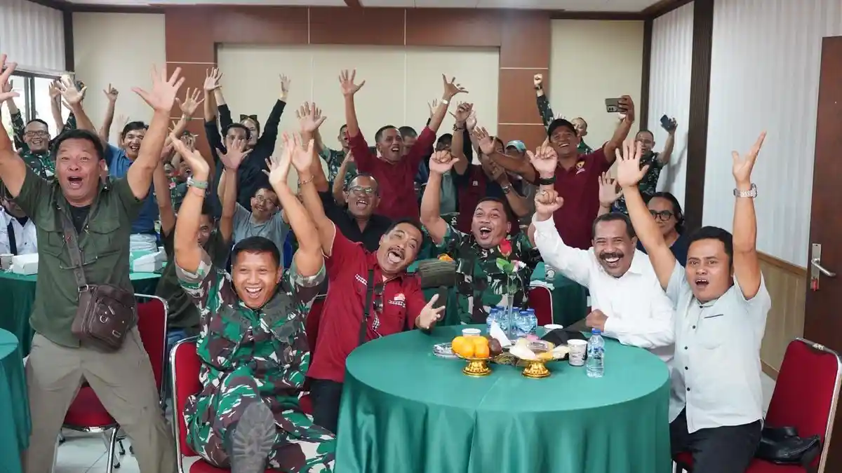 Sinergi Tanpa Batas, Kapendam IX/Udayana Ajak Awak Media Nobar Piala Dunia 2026 Di Bali - Tribun-bali.com