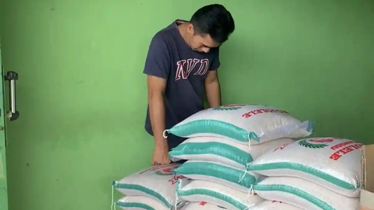 Harga Beras di Pasar Gedong Tataan Stabil, Minyakita Langka 