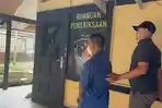 Polsek Samarinda Kota Amankan Ayah Tiri Terduga Pelaku Asusila Anak di Bawah Umur