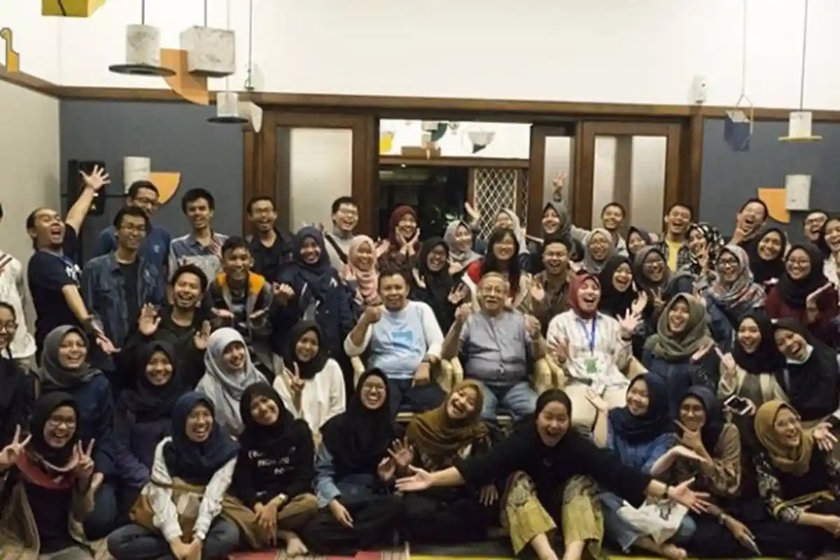 Indo Lecture Bandung Kembangkan Edukasi Musik dan Lestarikan Angklung