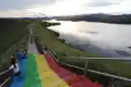 Menikmati Keindahan Bukit Teletubbies di Kawasan Danau Sentani
