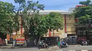 AP-PETTARANI-Kantor-Dinas-Ketenagakerjaan-Kota-Makassar-di-Jl.jpg