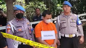 bripda-hs-anggota-densus-88-tersangka-pembunuhan-sopir-taksi-online-sony-rizal-depok.jpg
